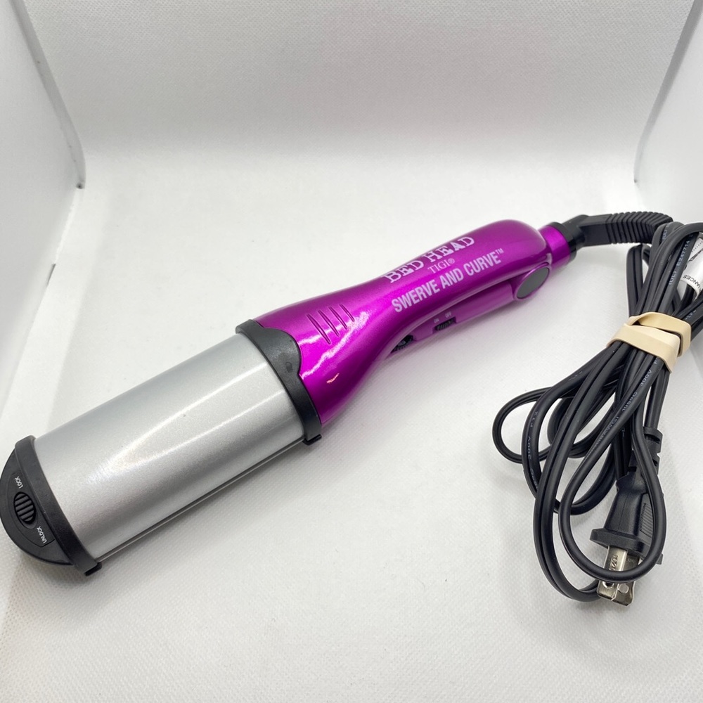 Bed Head Swerve & Curve Crimping Iron